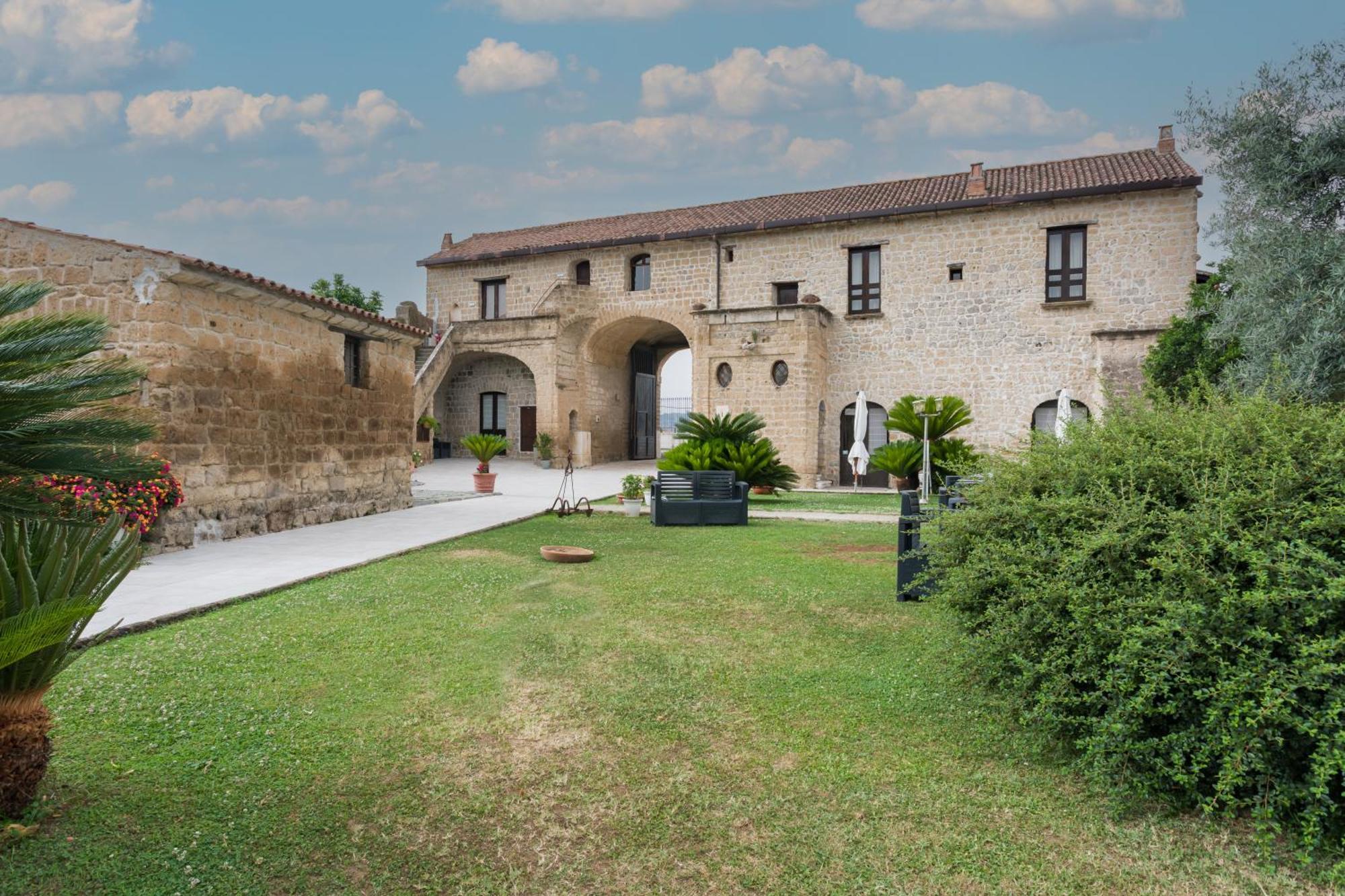 Masseria A Quaranta - Rooms & Events San Marco Evangelista 外观 照片